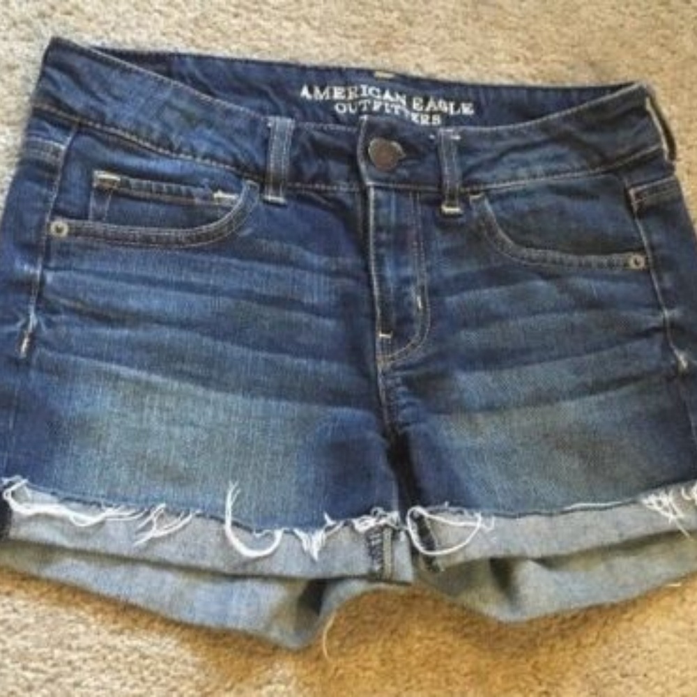American Eagle Outfitters Distressed Dark Denim Jean Shorts Stretch 4 Raw Hem - Picture 4 of 8